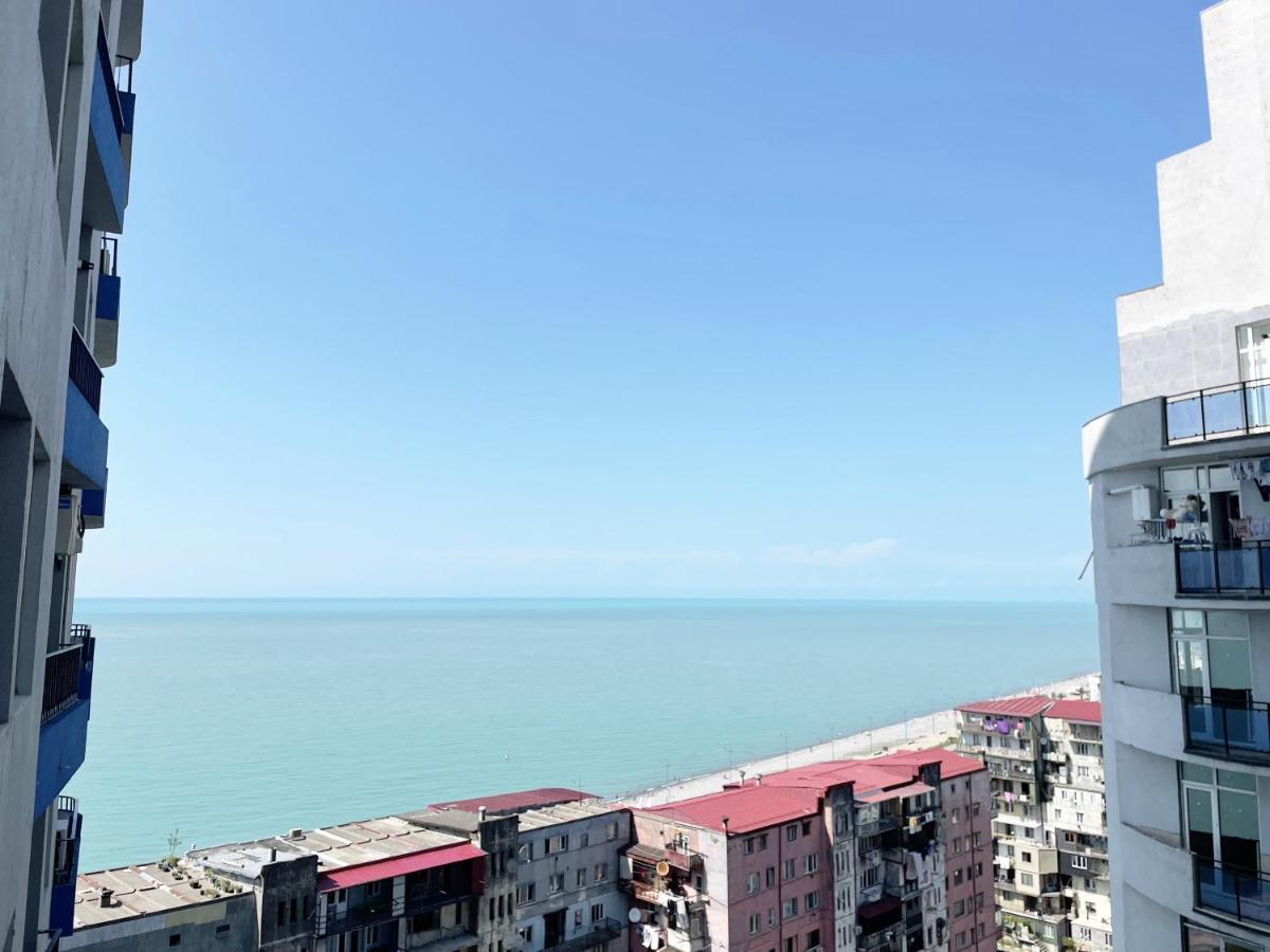 Beautiful Horizon First Line Apartment Батуми Екстериор снимка