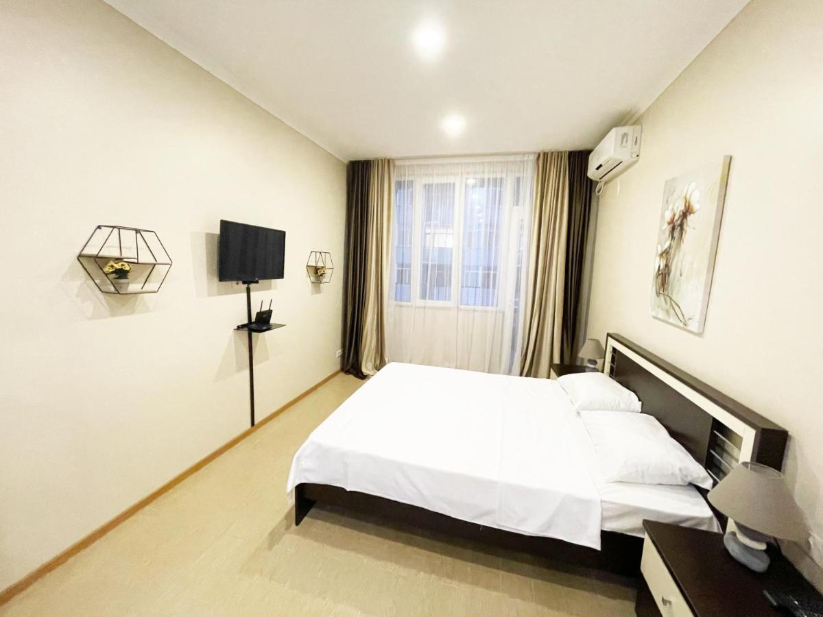 Beautiful Horizon First Line Apartment Батуми Екстериор снимка